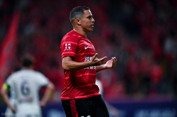 中盛投资 0-0，仅38控球率不输，成都蓉城逼平K联赛劲旅，避免亚冠2连败